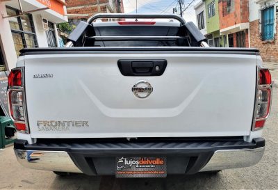 Bomper Trasero Cromado Nissan Frontier Np Para Tu Carro