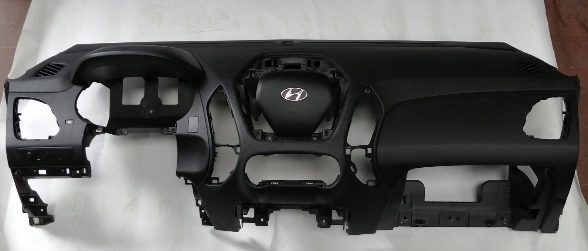 Modellino Auto Hyundai Tucson (ix35) In Metallo Pressofuso - Scala 1:24? - Colore Nero - Foto 3